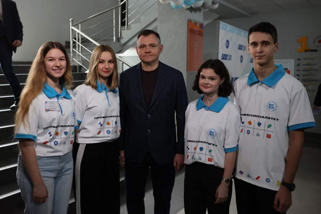 Юрий Слюсарь рассказал студентам, где найти работу на Дону