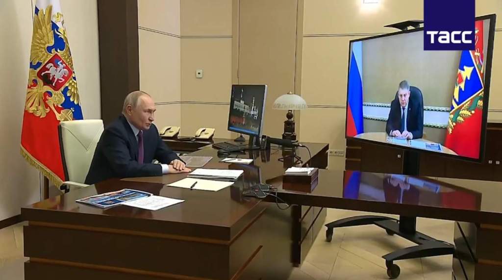 Владимир Путин: Прошу вас и впредь про моих ребят не забывать