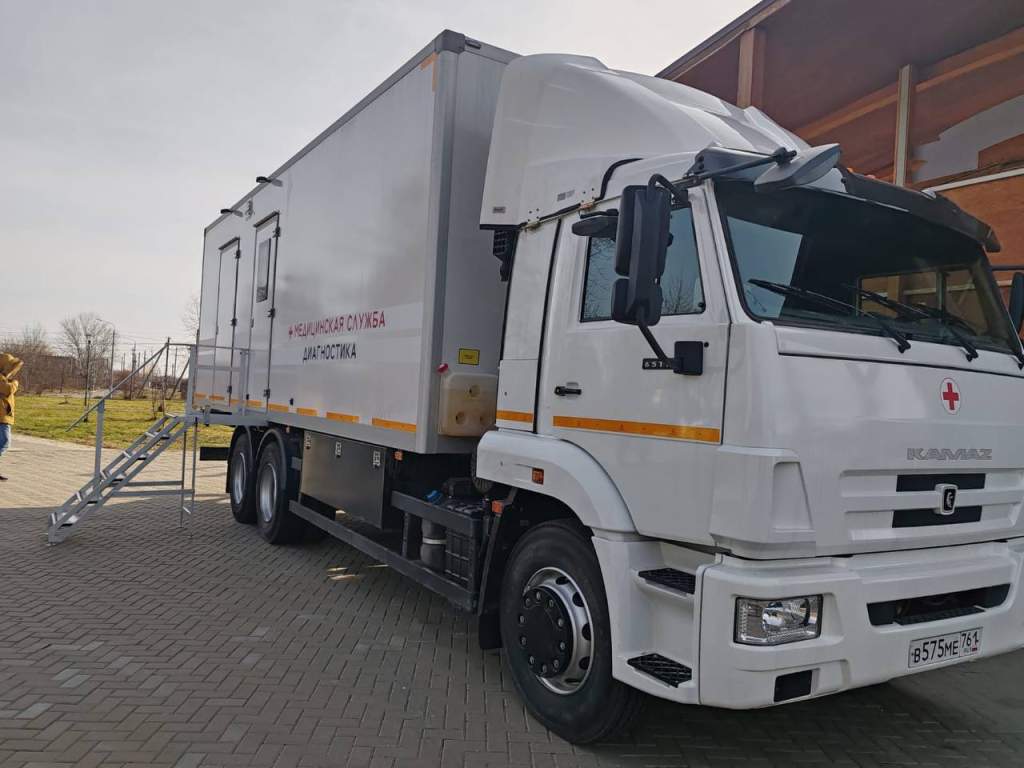 Приблизить медпомощь к людям: Юрий Слюсарь рассказал о новом мобильном кардиокомплексе, который начал работать на Дону