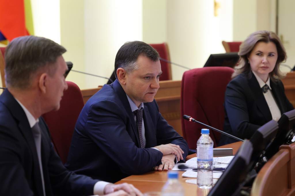 Юрий Слюсарь поручил включить объекты культуры в маршруты внутреннего туризма на Дону