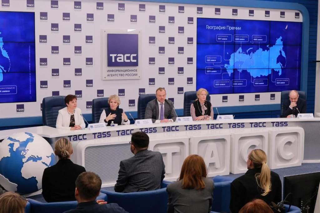 Более 800 заявок поступило от Ростовской области на II Муниципальную Премию «Служение»