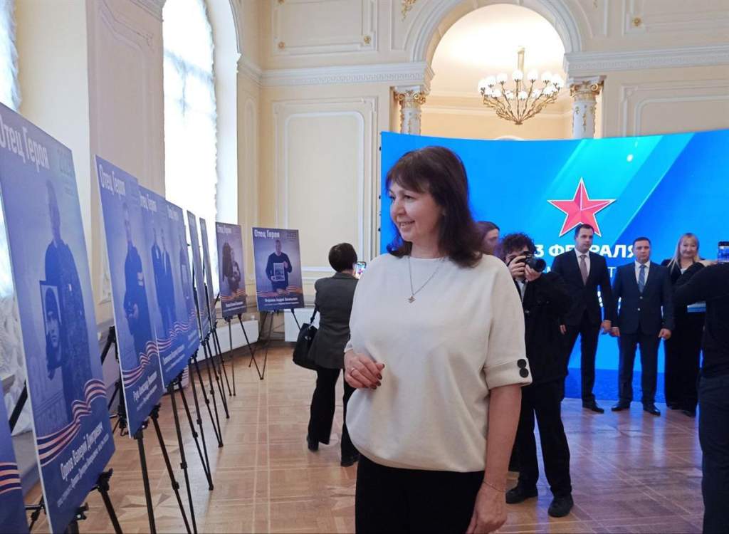 В Ростове прошло открытие выставки «Отец Героя»