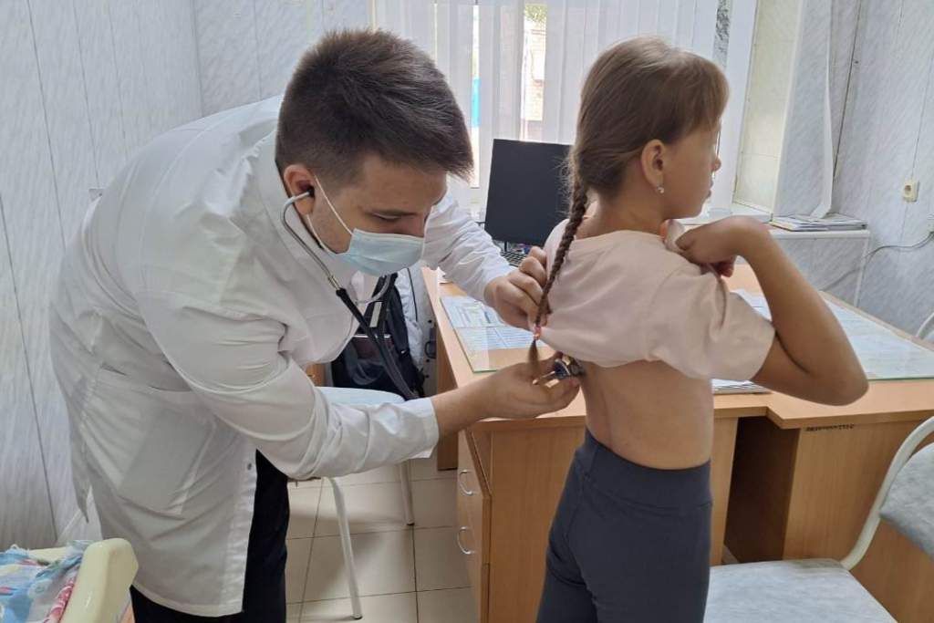 Юрий Слюсарь сообщил о новых мерах поддержки донских медиков на селе