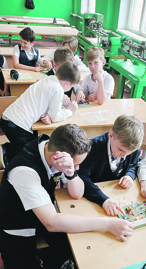 От «Технологии» до «Труда»: «Перекресток» решил выяснить, как теперь преподают этот предмет в школах Белокалитвинского района