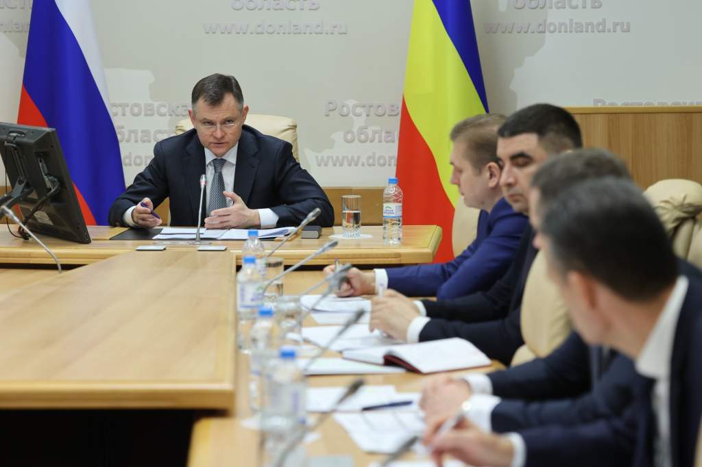 Юрий Слюсарь заявил, что на обновление детских площадок в Ростовской области будет направлено 500 млн рублей