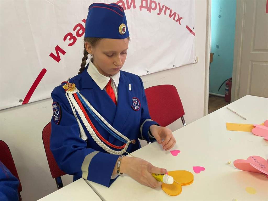 Подарки к 8 Марта: в Белой Калитве прошел творческий мастер-класс