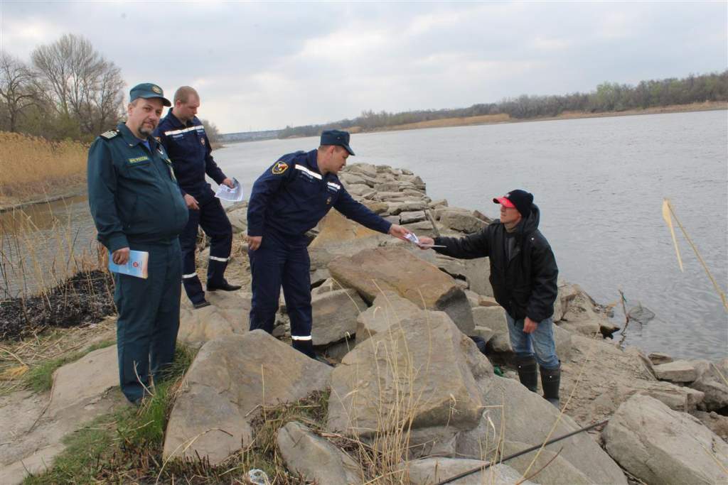 Рыбалка без трагедий: профилактика на водоемах Белой Калитвы