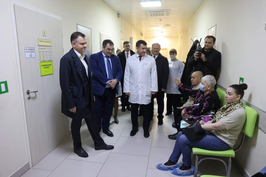 Слюсарь рассказал, сколько больниц и поликлиник будет капитально отремонтировано на Дону