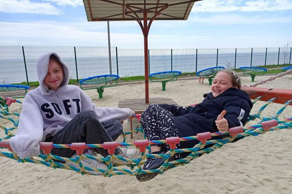 Власти Ростовской области закупят 20 тысяч путевок в летние лагеря для детей льготников