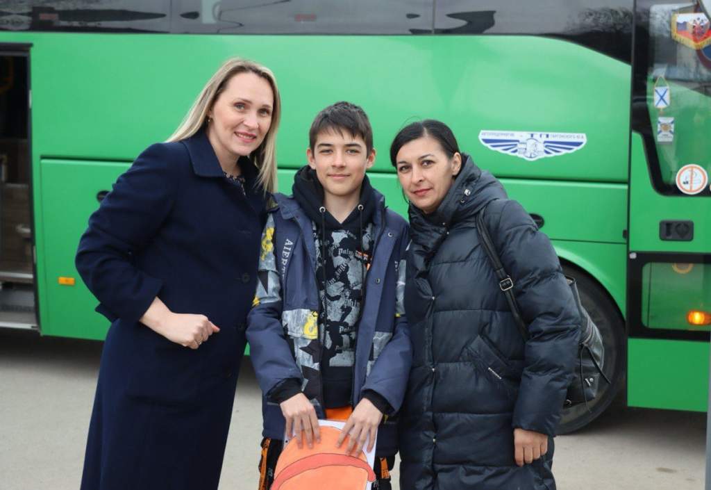 Дети участников СВО из Тацинского района отдохнули в санаторном лагере «Мир» Неклиновского района