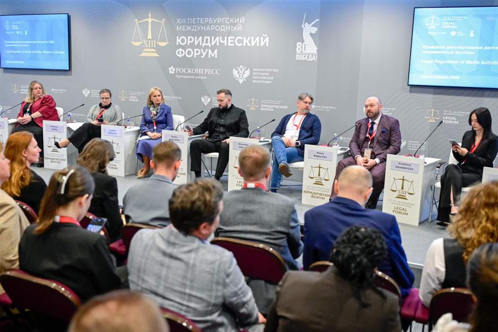 В России на 42% сократилось число копий фейков