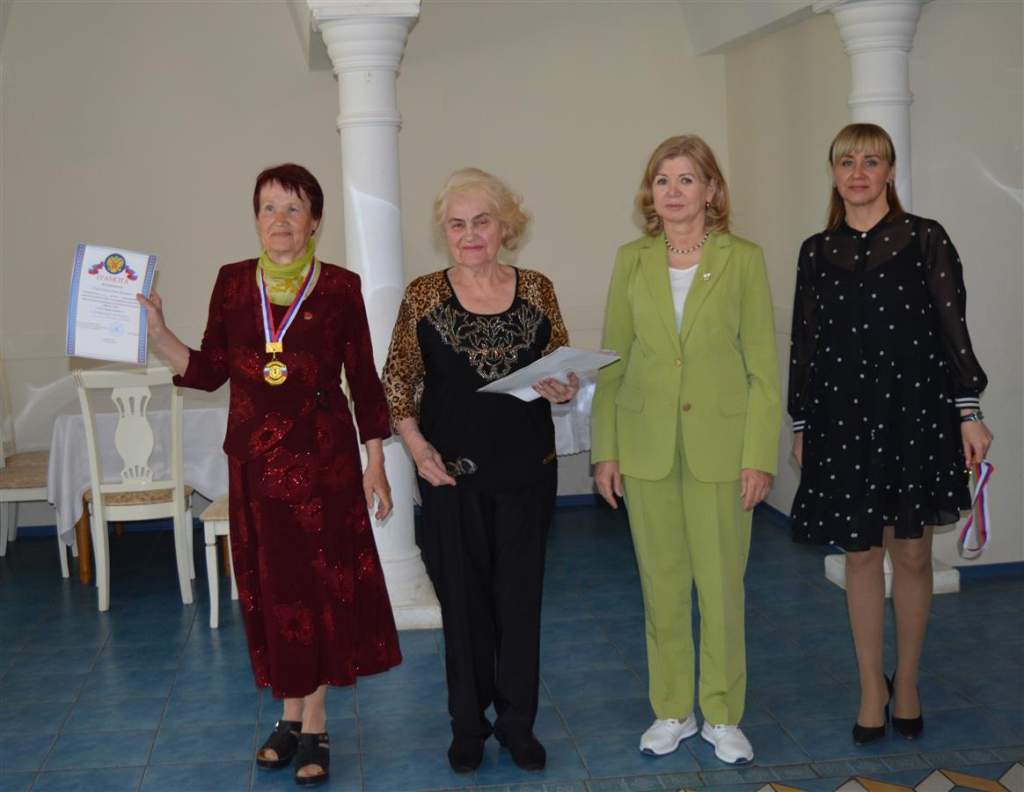 Активное долголетие: равнение на старшее поколение