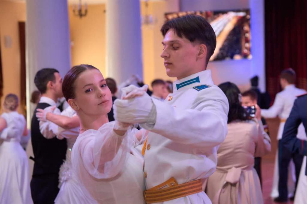 80-лет Победы: кадеты-платовцы покорили Москву на первом межрегиональном казачьем балу