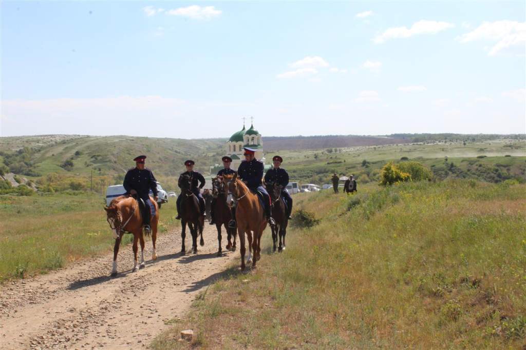 Усть-Белокалитвинские казаки получили грант на патриотический проект