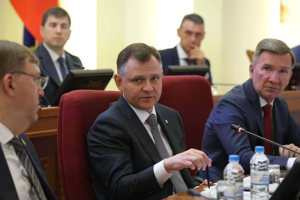 Юрий Слюсарь предложил тиражировать успешные практики по подготовке кадров для предприятий региона