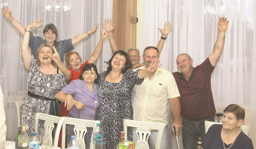 Встреча выпускников: Однажды, 40 лет назад со школьного порога шагнули во взрослую жизнь выпускники 1985 года