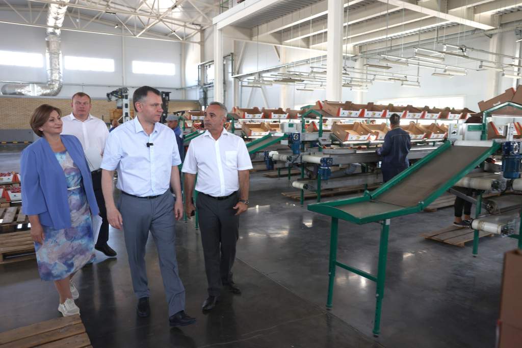 Юрий Слюсарь заявил, что на Дону должны появиться агроагрегаторы