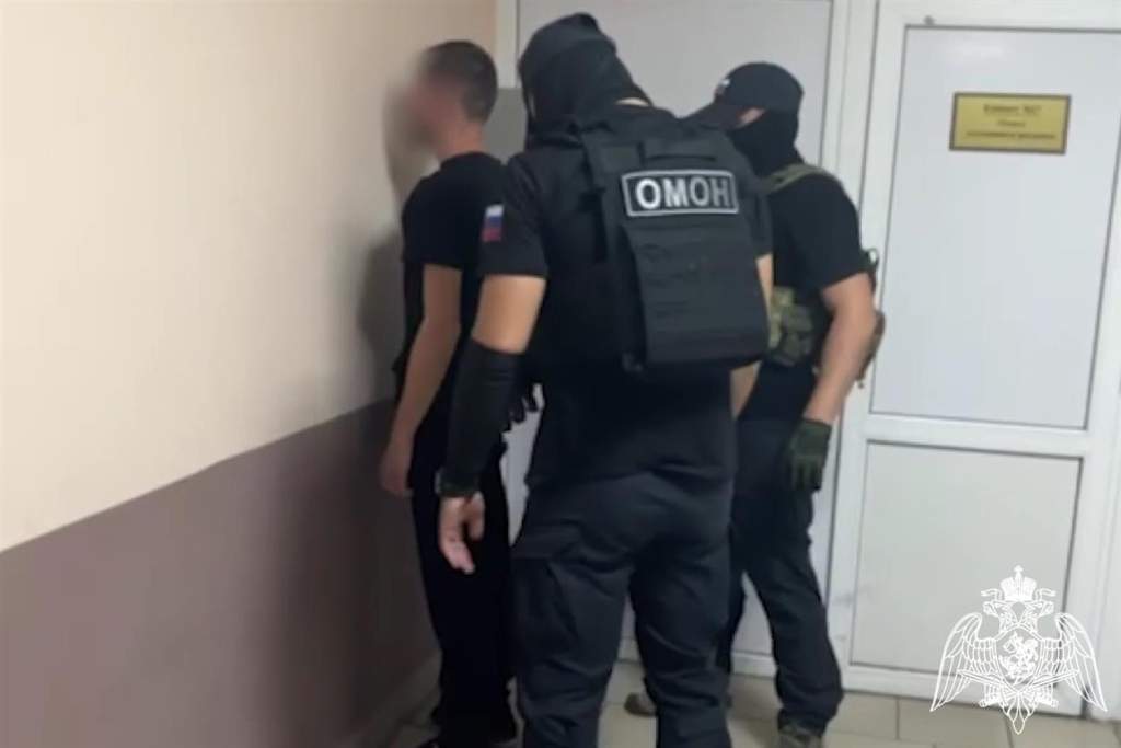 Пособник иностранных мошенников задержан в Ростовской области