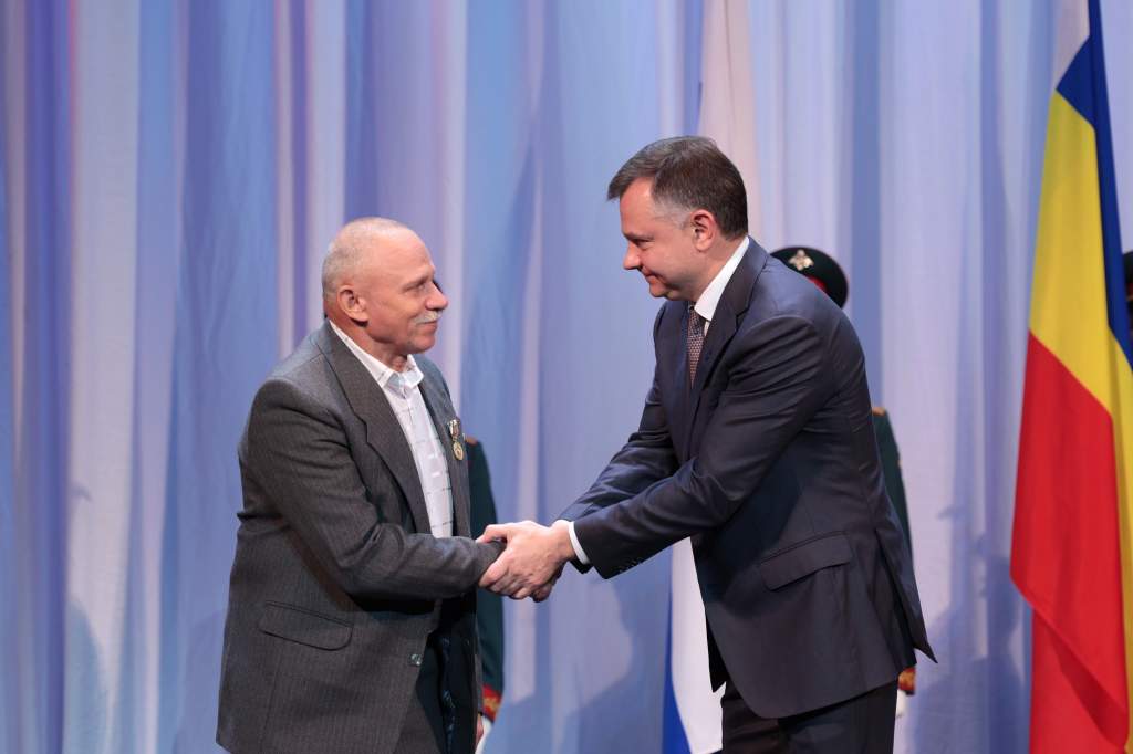 Юрий Слюсарь: «Будем сохранять и развивать всё лучшее, что есть на донской земле»