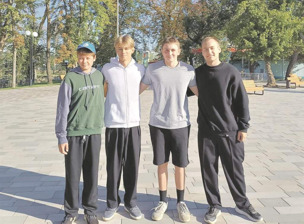 Белокалитвинские подростки отдохнули и заработали