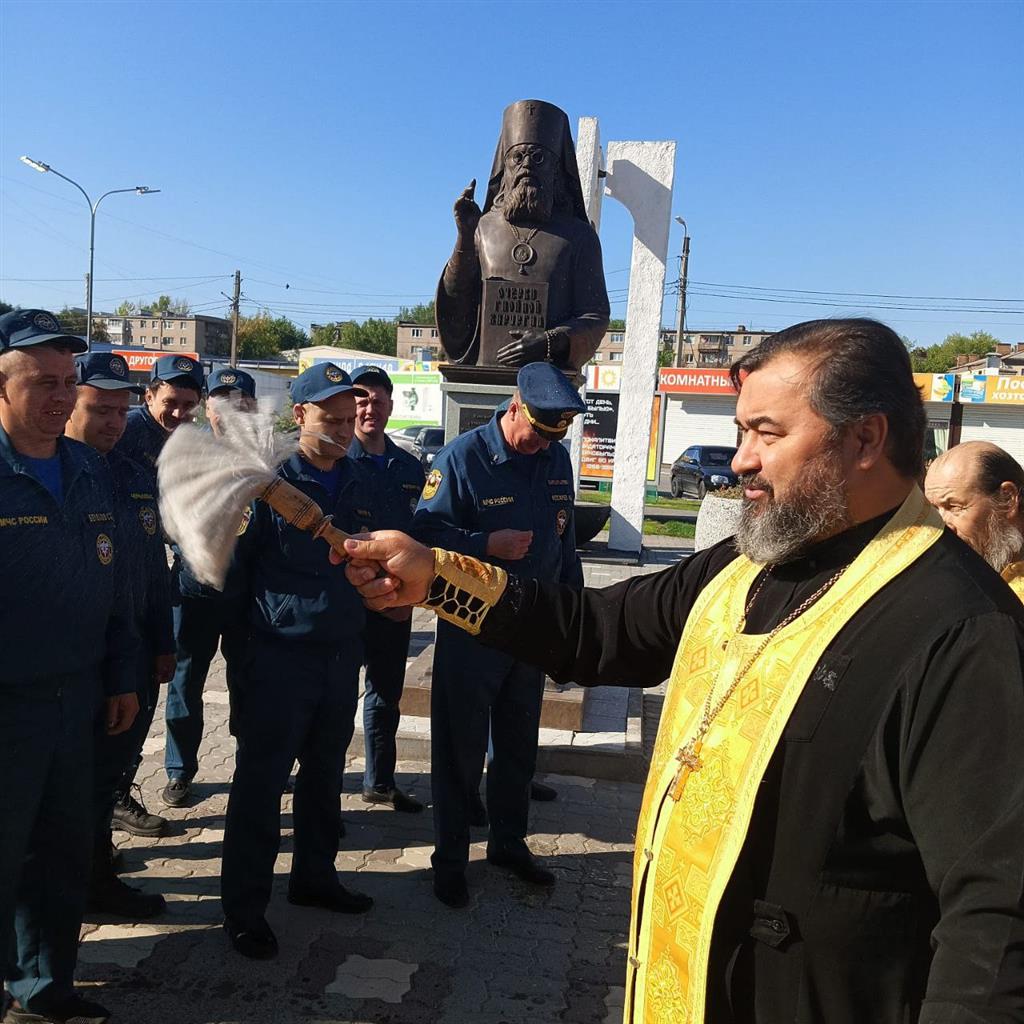 Пожарные приняли участие в молебне