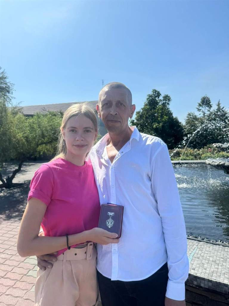 «Папа в объективе»: дочь поздравила отца