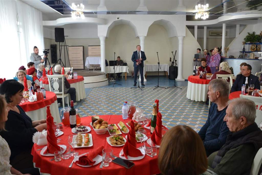 День пожилого человека: Славим возраст золотой