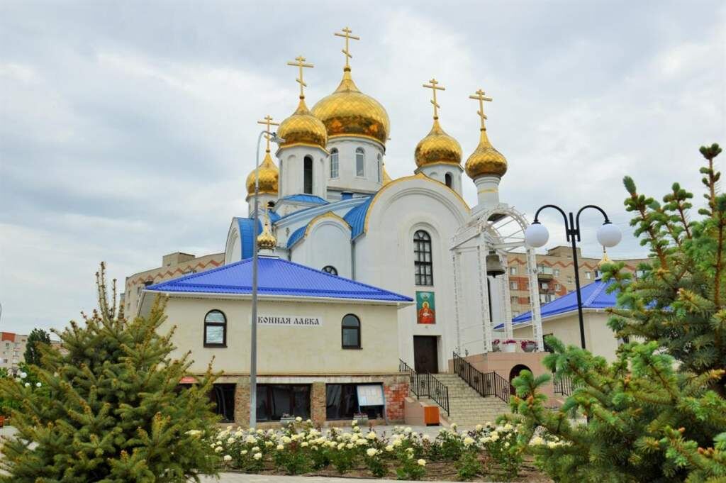 Покров Пресвятой Богородицы: история и традиции праздника