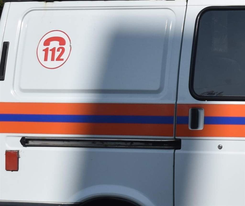 В Белой Калитве заменили аварийную трубу на улице Энгельса