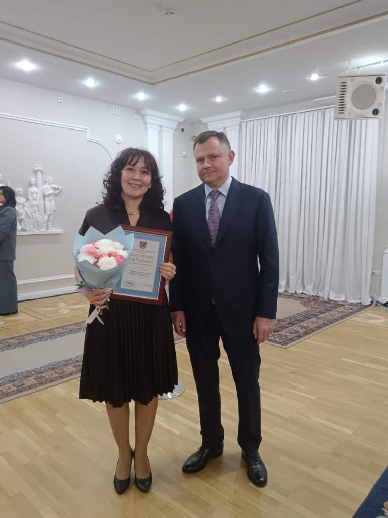 Губернатор Ростовской области наградил почётным дипломом многодетную маму из Белой Калитвы