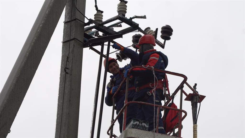 «Россети Юг» усиливают меры безопасности в Ростовской области из-за непогоды