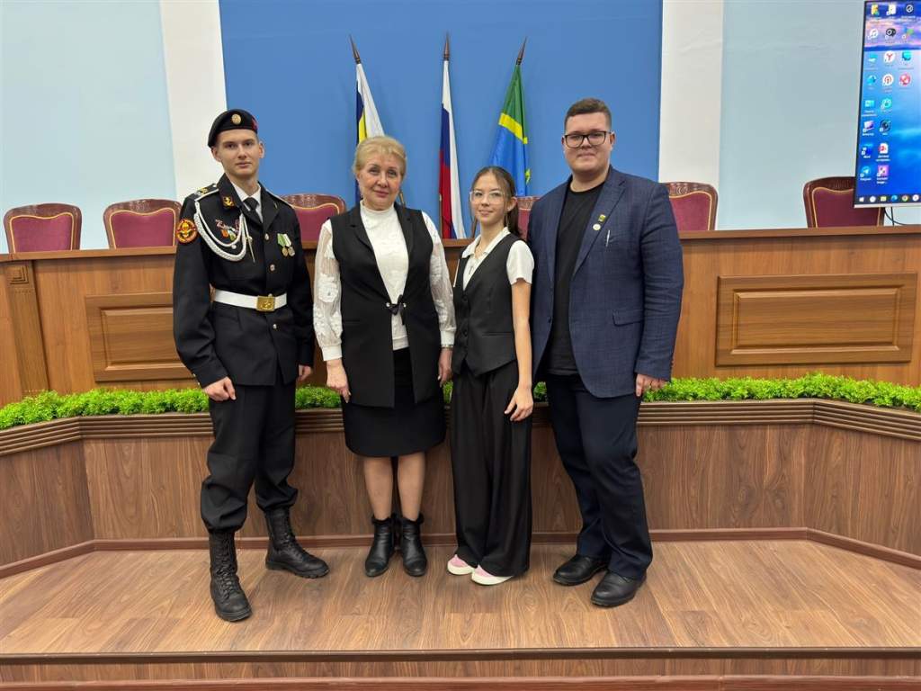 В ногу с общественностью