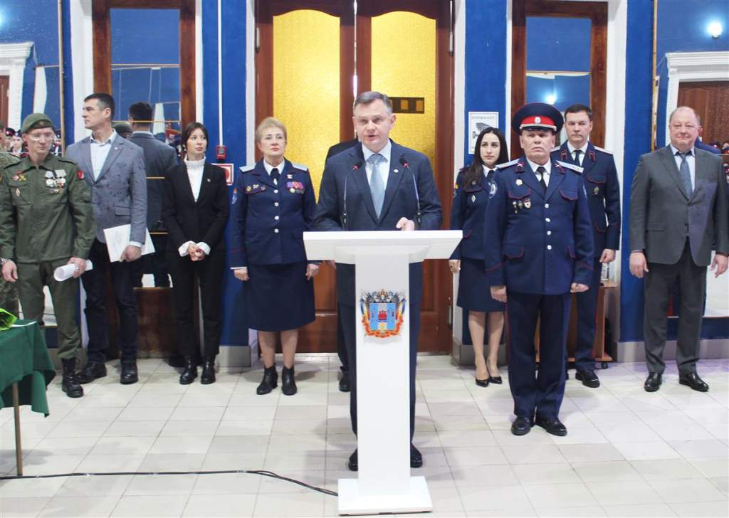 Белокалитвинские кадеты присягнули на верность Родине