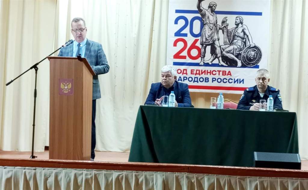 Непросто убирать аварийные дома