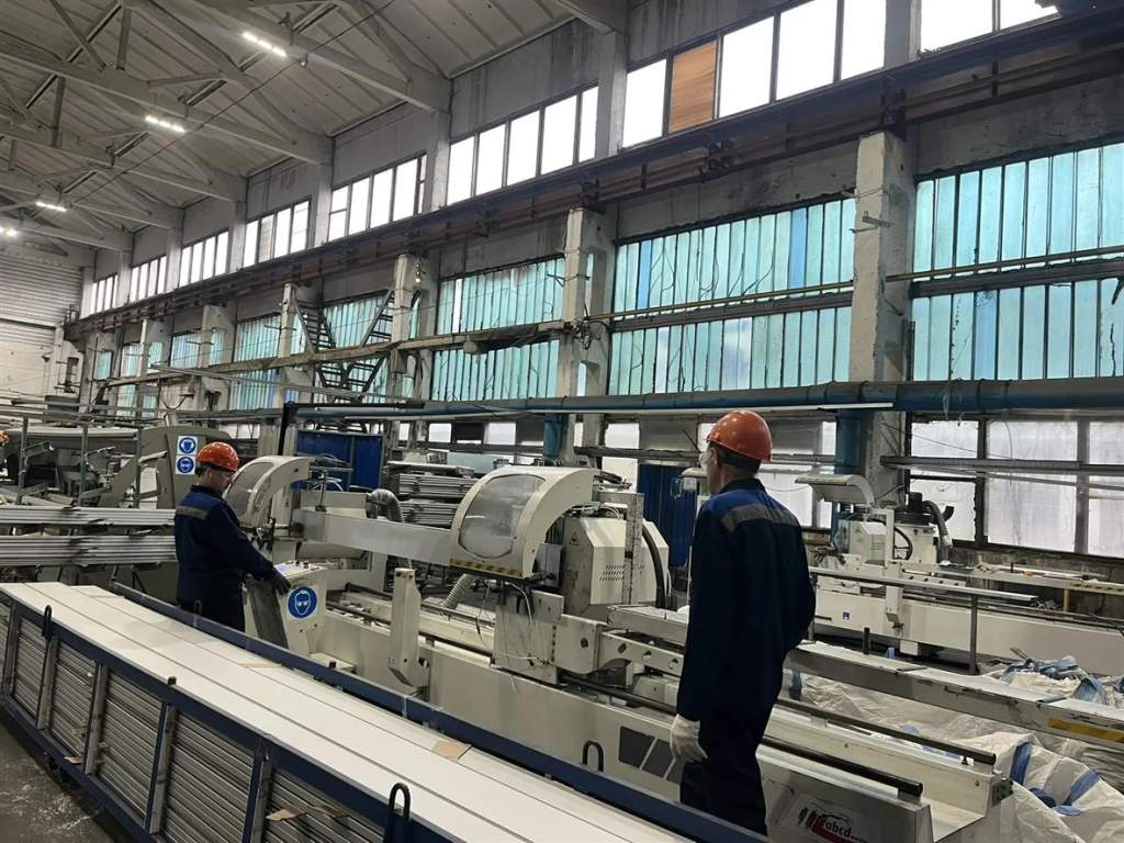 На предприятиях города: стабильная зарплата и карьерный рост