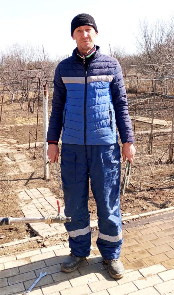 Первый на авариях, одна запись в трудовой