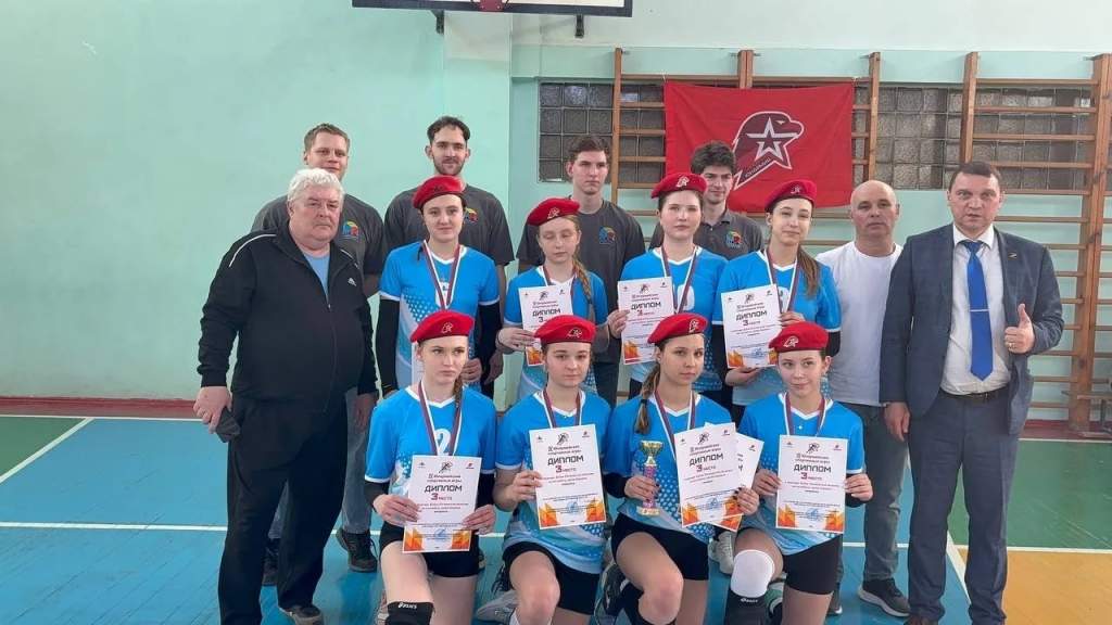 Белокалитвинские волейболистки стали бронзовыми призерами