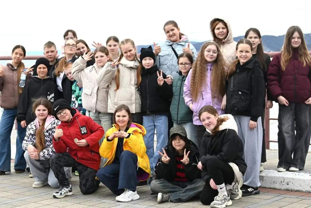 Школьницы из Ростовской области стали участницами творческой смены «Памяти героев верны!» в «Орленке»