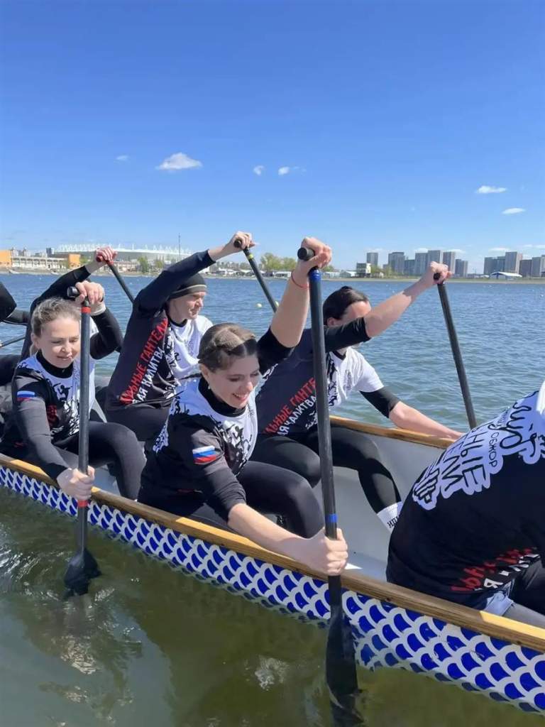 «Пыльные гантели» на пьедестале почета