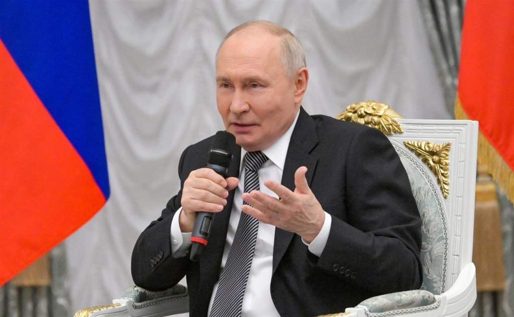 Владимир Путин встретился с выпускниками программы «Время героев»
