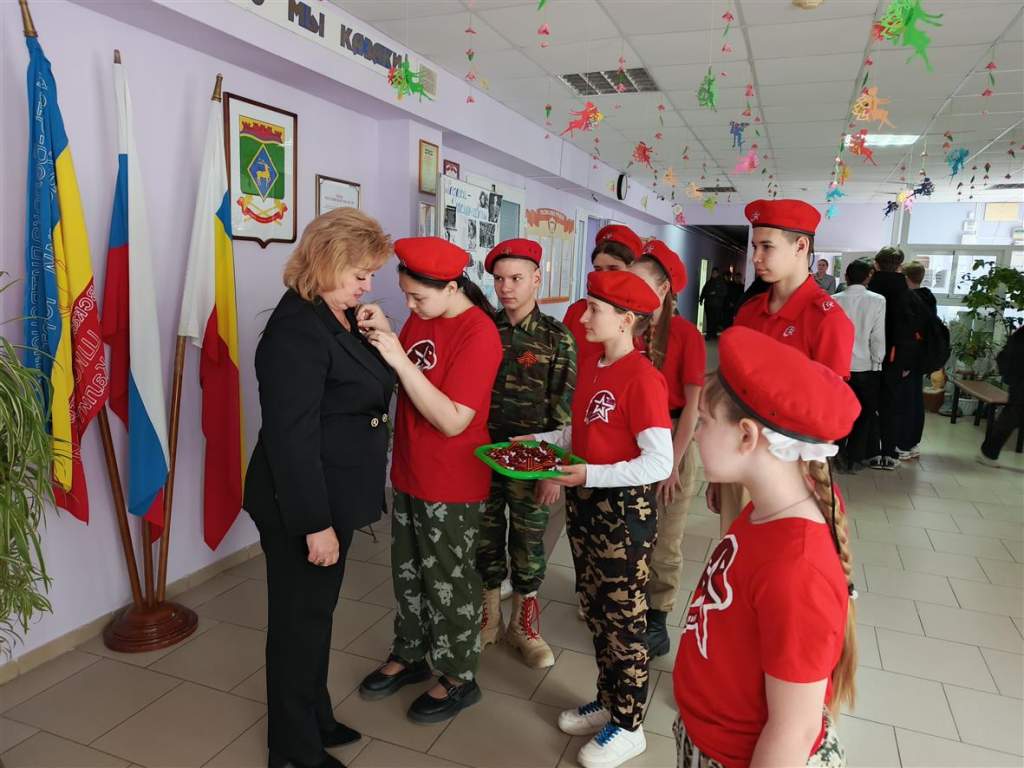Георгиевская ленточка объединяет поколения